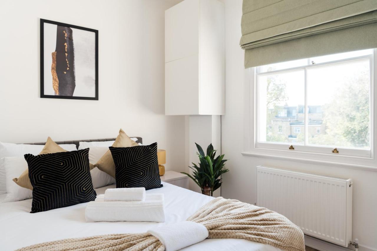 Stunning & Stylish 2 Bed Flat In West London Apartman Kültér fotó